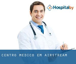 Centro médico em Airstream
